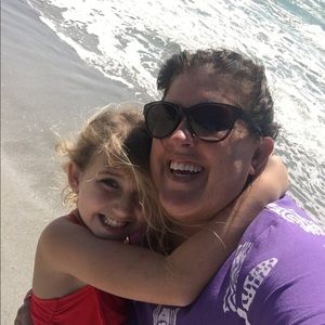 Meet your Posher, Debbi